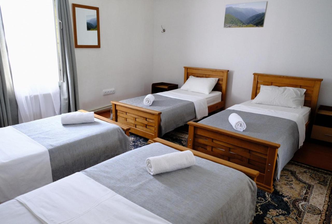 Nazy'S Guest House Joqolo 外观 照片